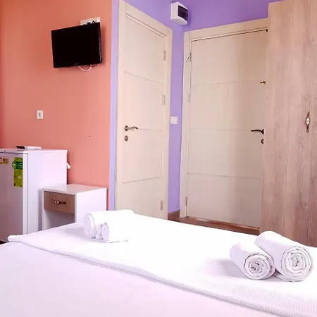 Ξενοδοχείο Umet 2*